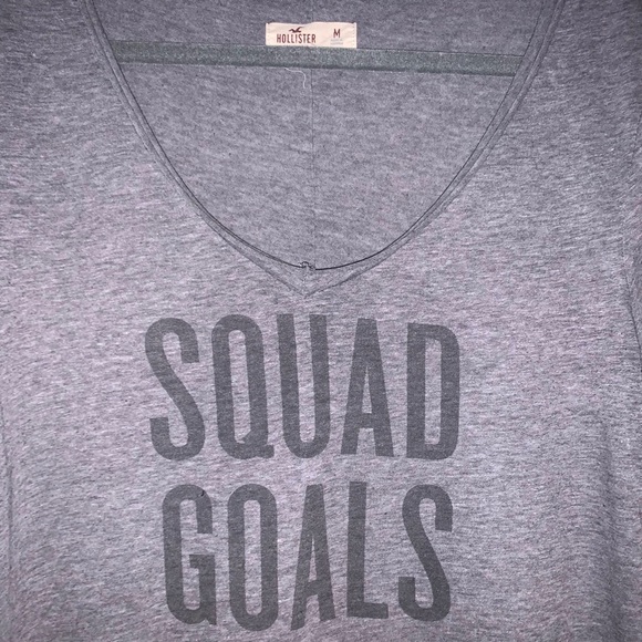 🧡50% off bundles! Grey Hollister T-shirt size medium - Picture 3 of 6